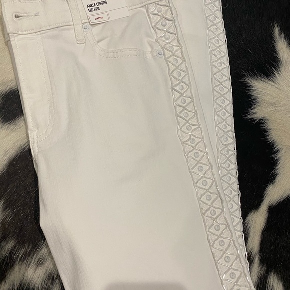 White Express Jeans - Picture 2 of 4